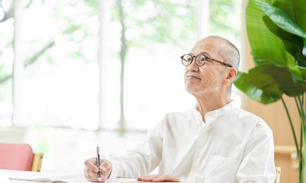 年賀状じまいはいつ出す？失礼にならないタイミングや相手別の文例も解説！